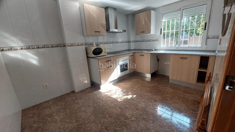 Foto b65921f0-7a5c-4bd5-b823-8c83fec74315. Alquiler dúplex  ideal para compartir 5 habitaciones junto a la arrixaca en Murcia