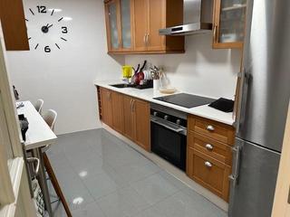 Appartement  Calle navarra. Buscas piso reformado en san antón  junto al jardín de la seda?