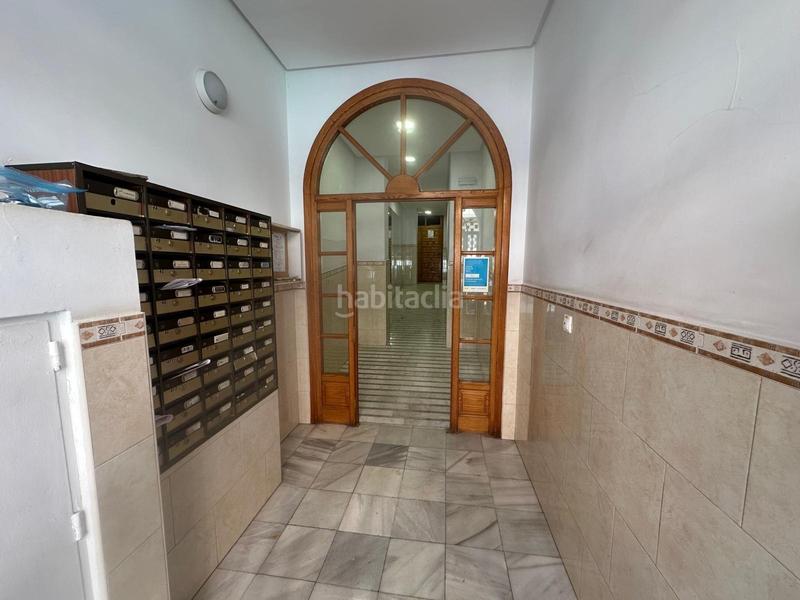 Foto f0b8d147-ab0b-4f7e-b4b5-31e8b1c82270. Alquiler estudio alquiler de larga duración en el centro ! en Torrevieja