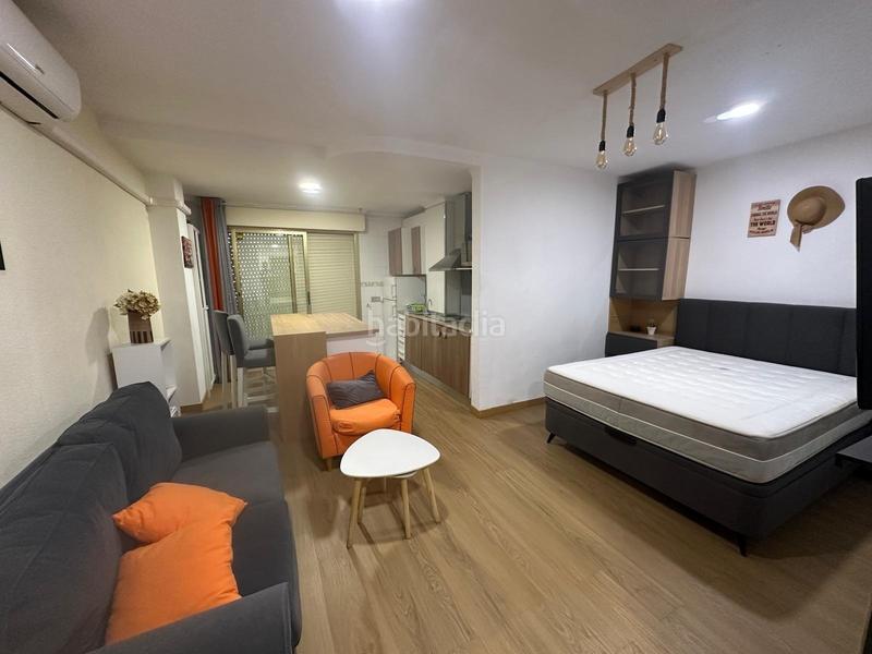 Foto 609ab950-a387-4b2f-b5fa-51af3c66033a. Rent studio in Zona Playa del Cura Torrevieja