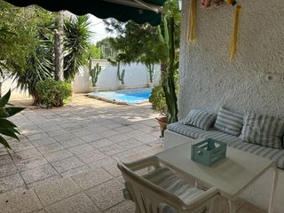 Maison jumelée  Jardines los. Una oportunidad única a un precio único vivienda con piscina pri