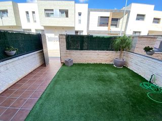 Rent Duplex in Calle rio zumeta 19. Disponible a partir noviembre. alquiler dúplex exclusivo en juan