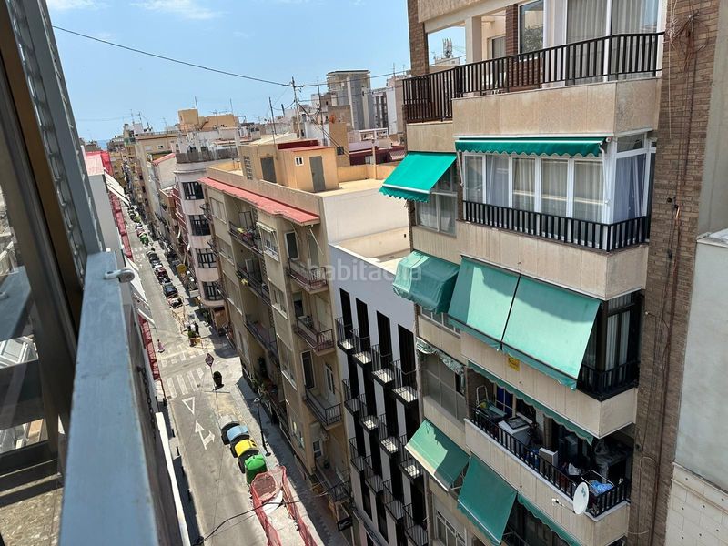 Foto 6a5f3086-8724-420d-8c2c-25d3167df36c. Pis a Barrio del Centro Alicante