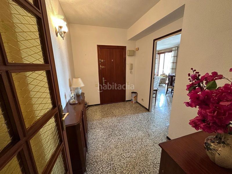 Foto a8b23bb8-8a81-4957-a2c5-77b7165b19ff. Pis a Barrio del Centro Alicante