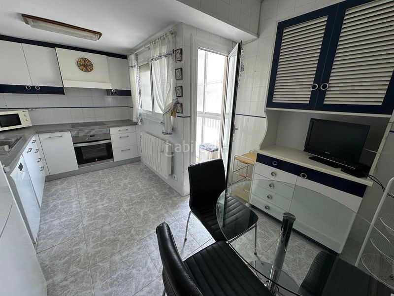 Foto ee4a53bd-a668-43b1-9738-8b0252d545bc. Pis a Barrio del Centro Alicante