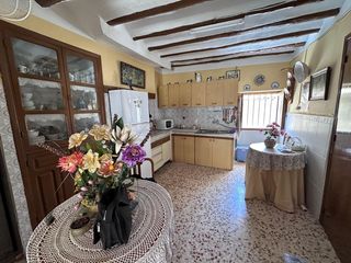 Casa  Hospital bajo. Casa en venta en el centro de moratalla  amplia vivienda de tres