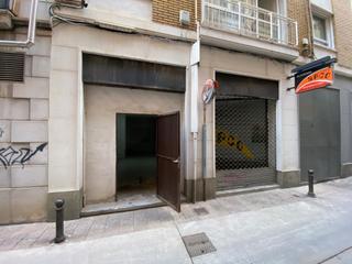 Local Comercial  Calle general margallo. Junto al nuevo hotel de lujo antiguo arco de san juan y comisar