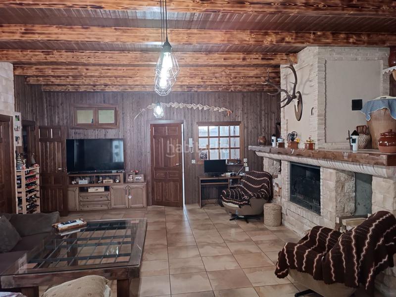 Foto 45d5b29a-6713-4ac2-93c6-d961092ea177. Casa adosada  en venta , 4 dormitorios. en Daimiel