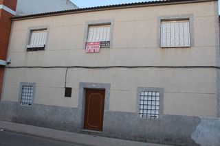 Reihenhaus in Aldea del Rey. Casa adosada en venta en aldea del rey, 7 dormitorios.