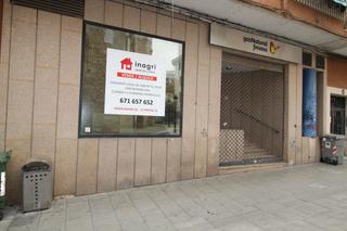 Lloguer Local Comercial  Lanza. Local en alquiler en centro.