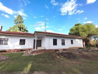 Xalet a La Poblechuela. Chalet en venta en la poblachuela, 4 dormitorios.