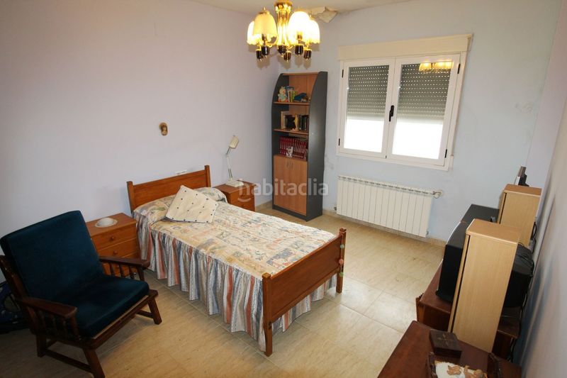 Foto 76b04b07-4b85-4745-8383-c27153f3967f. Casa adossada amb calefacció aparcament a Poblete