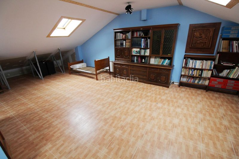 Foto bfa2d25c-9839-47d4-83c7-da353b8e208e. Casa adossada amb calefacció aparcament a Poblete