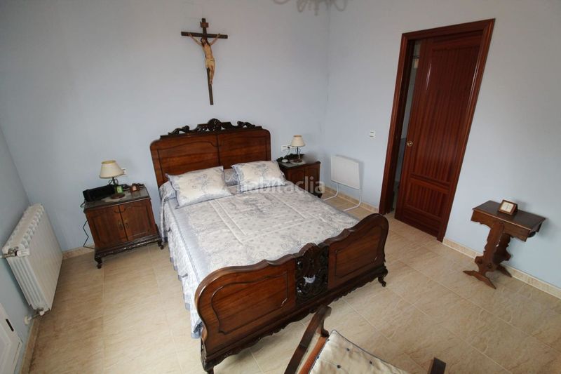 Foto cdd9709a-2ba1-411a-82f7-812ef9d3a253. Casa adossada amb calefacció aparcament a Poblete