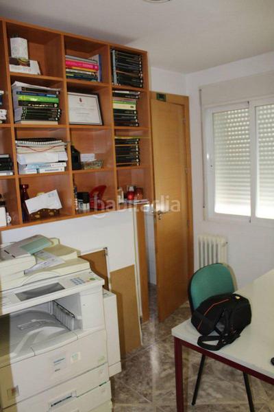 Foto 083c2114-4040-44e7-8382-0f03080a9a00. Piso  en venta en centro alarcos, 4 dormitorios. en Ciudad Real