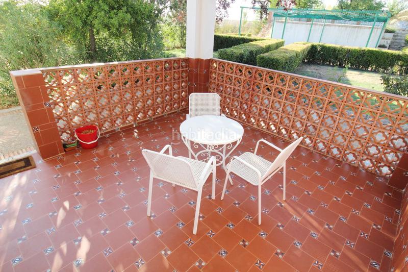 Foto 68789b0e-768a-4c40-9118-910f6f57c975. Alquiler chalet  en alquiler , 3 dormitorios. en Daimiel