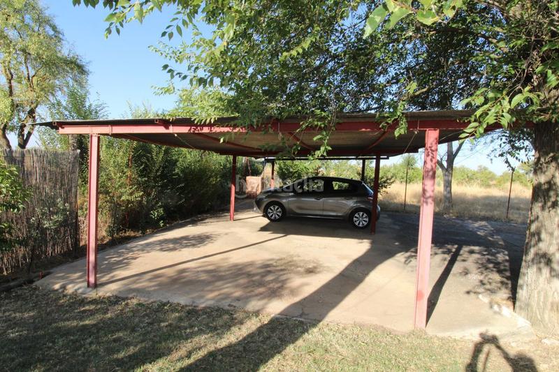 Foto b089029b-7707-45e6-a73b-e3c9d10d83d4. Alquiler chalet  en alquiler , 3 dormitorios. en Daimiel