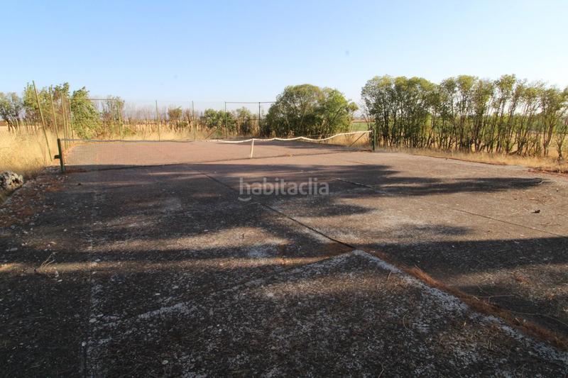 Foto f9f5ee60-411f-4bdc-aed6-5ad4ca3bc504. Alquiler chalet  en alquiler , 3 dormitorios. en Daimiel