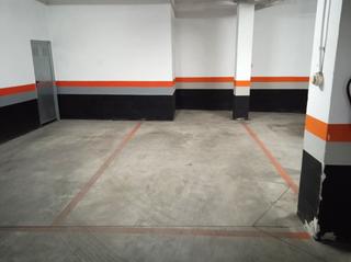 Lloguer Aparcament cotxe  Mata. Garaje en alquiler en centro  mata.