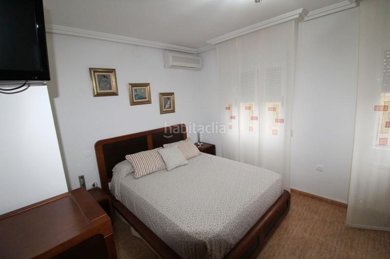 Foto 96f89d5b-cba6-492a-b27b-15ef9f7d39c5. Maison jumelée avec chauffage parking dans Piedrabuena