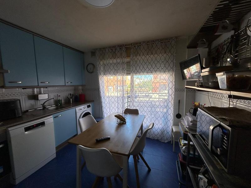 Foto 3350259f-febe-4ecf-8ec4-3cc212d1339e. Casa adosada  en venta en carrefour, 4 dormitorios. en Ciudad Real