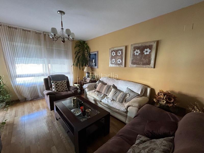 Foto 45b4e153-719d-42a5-b21c-9878a3974616. Casa adosada  en venta en carrefour, 4 dormitorios. en Ciudad Real