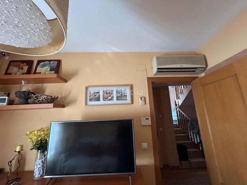 Foto 861c3852-2f78-44de-8543-f39ea98e5fa5. Casa adosada  en venta en carrefour, 4 dormitorios. en Ciudad Real