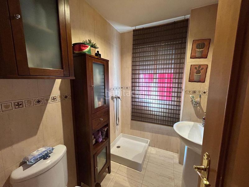 Foto d1c022d1-72be-47ec-a3f2-91b2b692aa2a. Casa adosada  en venta en carrefour, 4 dormitorios. en Ciudad Real