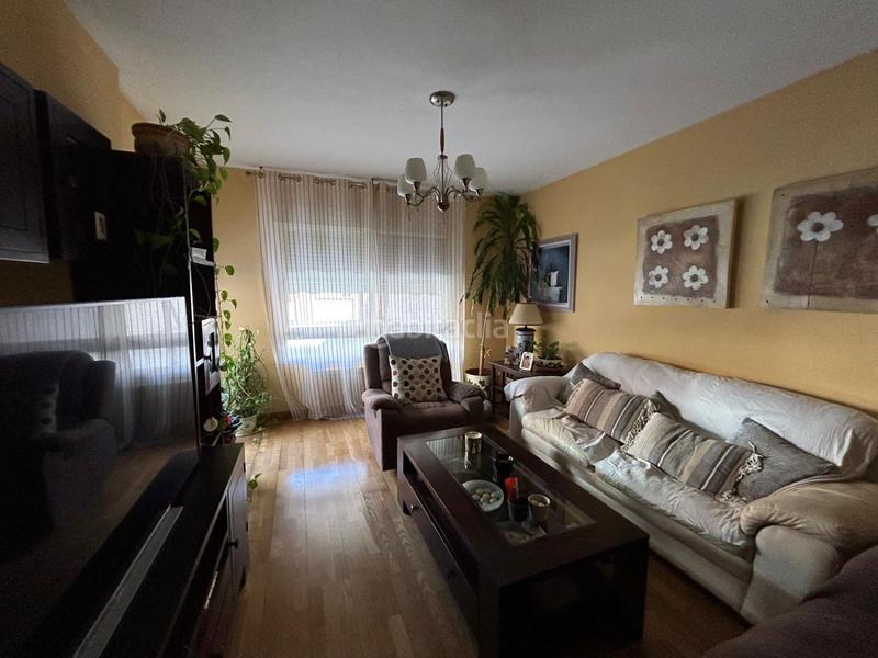 Foto f69f0fdc-8308-4c6b-9f94-df7e5a9f15e3. Casa adosada  en venta en carrefour, 4 dormitorios. en Ciudad Real