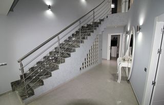 Casa a schiera in Ciudad Jardín. Casa adosada en venta en ciudad real, 5 dormitorios.