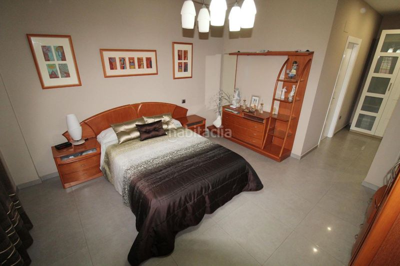 Foto f61890c6-f6db-4ab2-9d73-97db0045421a. Casa adossada amb calefacció aparcament a Ciudad Jardín Ciudad Real