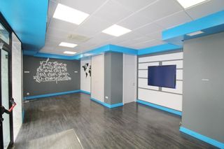 Lloguer Local Comercial a Centro - Plaza Mayor. Local en alquiler en centro  ciruela, 1 dormitorio.