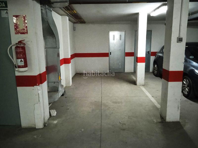 Foto 38fcb39b-2155-4b3e-8356-b04970a0fda2. Aparcament cotxe a Poblete