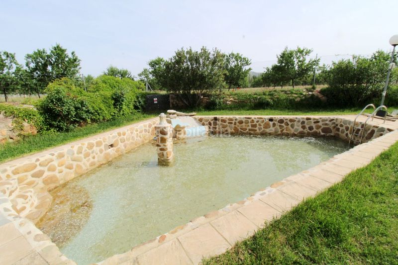 Foto 2f572428-e2bf-4e56-8f1d-fad6576fbd95. Xalet amb calefacció a Malagón