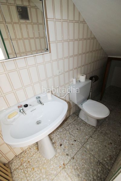 Foto a2ee2395-efc0-4f4d-9b1a-55ea035b37d1. Casa adossada amb calefacció a Malagón
