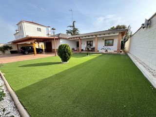 Xalet en Pic�n. Chalet en venta en picon, 4 dormitorios.