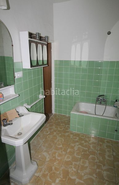 Foto 189bb731-d0ab-45e3-9fd8-f72070a1a9ef. Casa adossada a Almagro