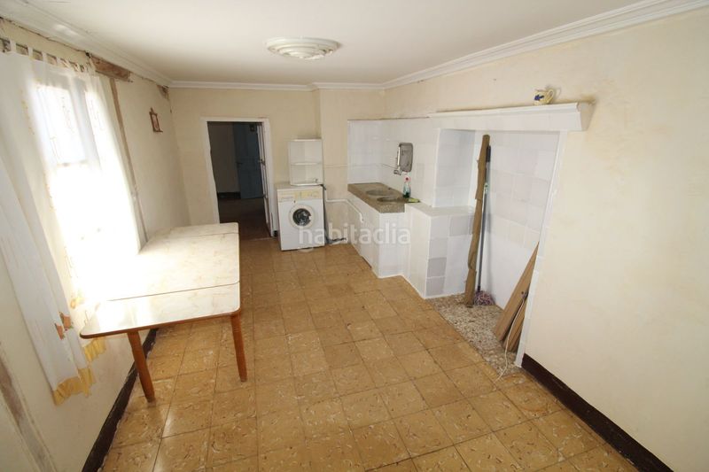 Foto 1a2567a4-63ec-4cb0-bc05-5c5f1e371a9b. Casa adossada a Almagro