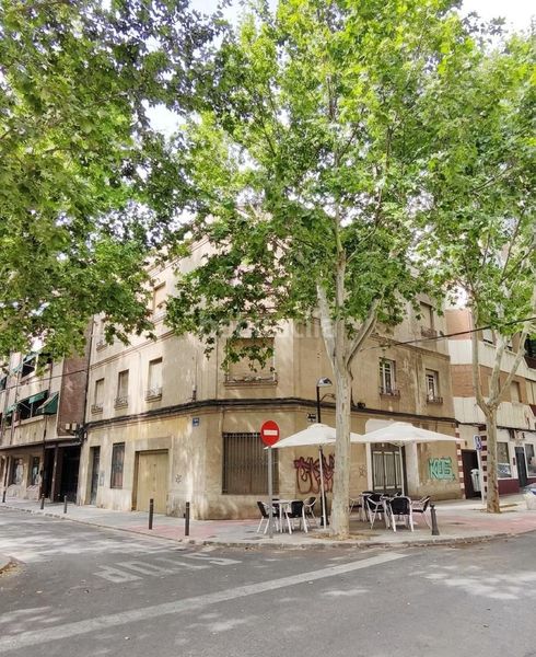 Foto b19507b3-ff19-43d3-84fc-31d63423ba61. Edifici a La Moreria Ciudad Real
