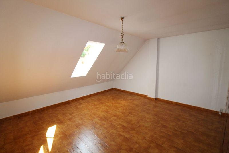 Foto 329b89f7-f67d-4b04-9bf7-cdbae083fbd9. Casa adossada amb calefacció aparcament a Santa María - Pío XII Ciudad Real