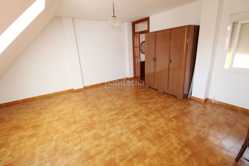 Foto aa72b8b9-1779-45b1-a1e5-ca2102b54743. Casa adossada amb calefacció aparcament a Santa María - Pío XII Ciudad Real