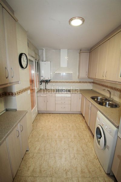 Foto d00636a6-b77e-44b1-93a3-2fe743591675. Casa adossada amb calefacció aparcament a Santa María - Pío XII Ciudad Real