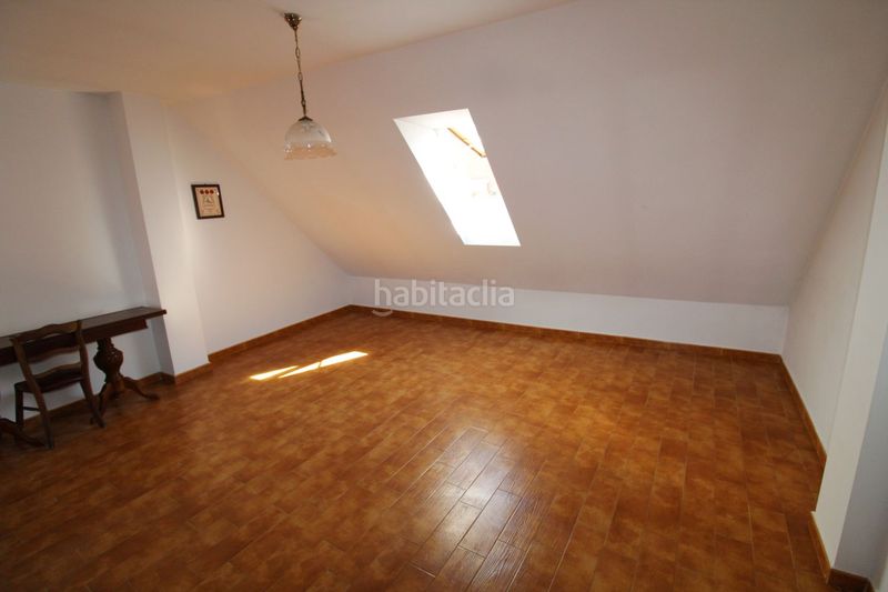 Foto f460d82d-aae5-49c8-a152-640e44282653. Casa adossada amb calefacció aparcament a Santa María - Pío XII Ciudad Real