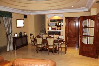 Casa adossada a Ciudad Jardín. Casa adosada en venta en ciudad jardín, 6 dormitorios.
