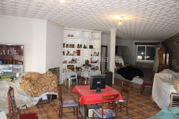 Foto 34ef8cbd-fe2e-4e6c-a360-2e10af4a23d5. Casa adossada amb calefacció aparcament a Urda