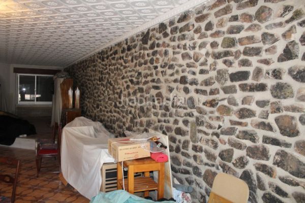 Foto 56be7973-e6bb-4b91-a5b7-89dd5e6f2303. Casa adossada amb calefacció aparcament a Urda