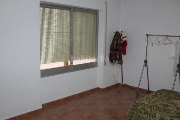 Foto 61d408c8-4714-419e-a7f9-20898fe1a0cd. Casa adossada amb calefacció aparcament a Urda
