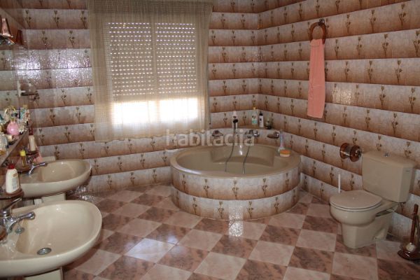 Foto 666baff8-ab3f-48a7-becc-7c57d62b7d65. Casa adossada amb calefacció aparcament a Urda