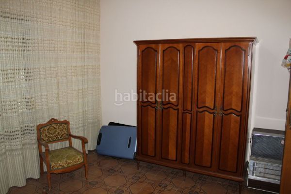 Foto fcc15c4c-dd75-4e99-b808-e231be4d04ec. Casa adossada amb calefacció aparcament a Urda