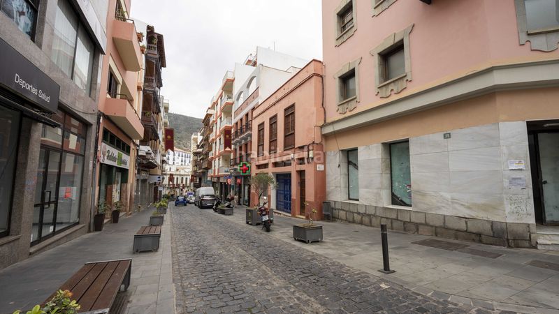 Foto ca7668ac-d05f-409c-ae15-f1d3592f0f8e. Local comercial en calle san agustín 39 local con vivienda en la calle san agustín. en Icod de los Vinos
